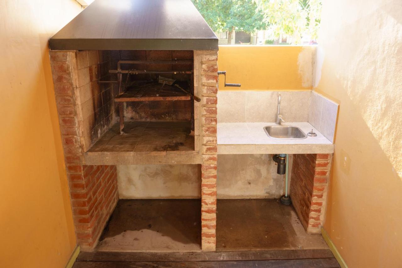 Del Dique Apartment *